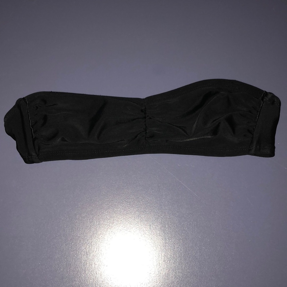 Black strapless bikini top